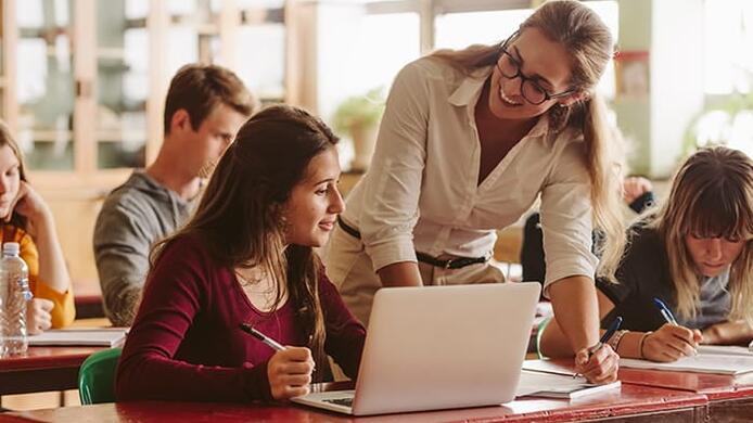How much does a teacher make in California?